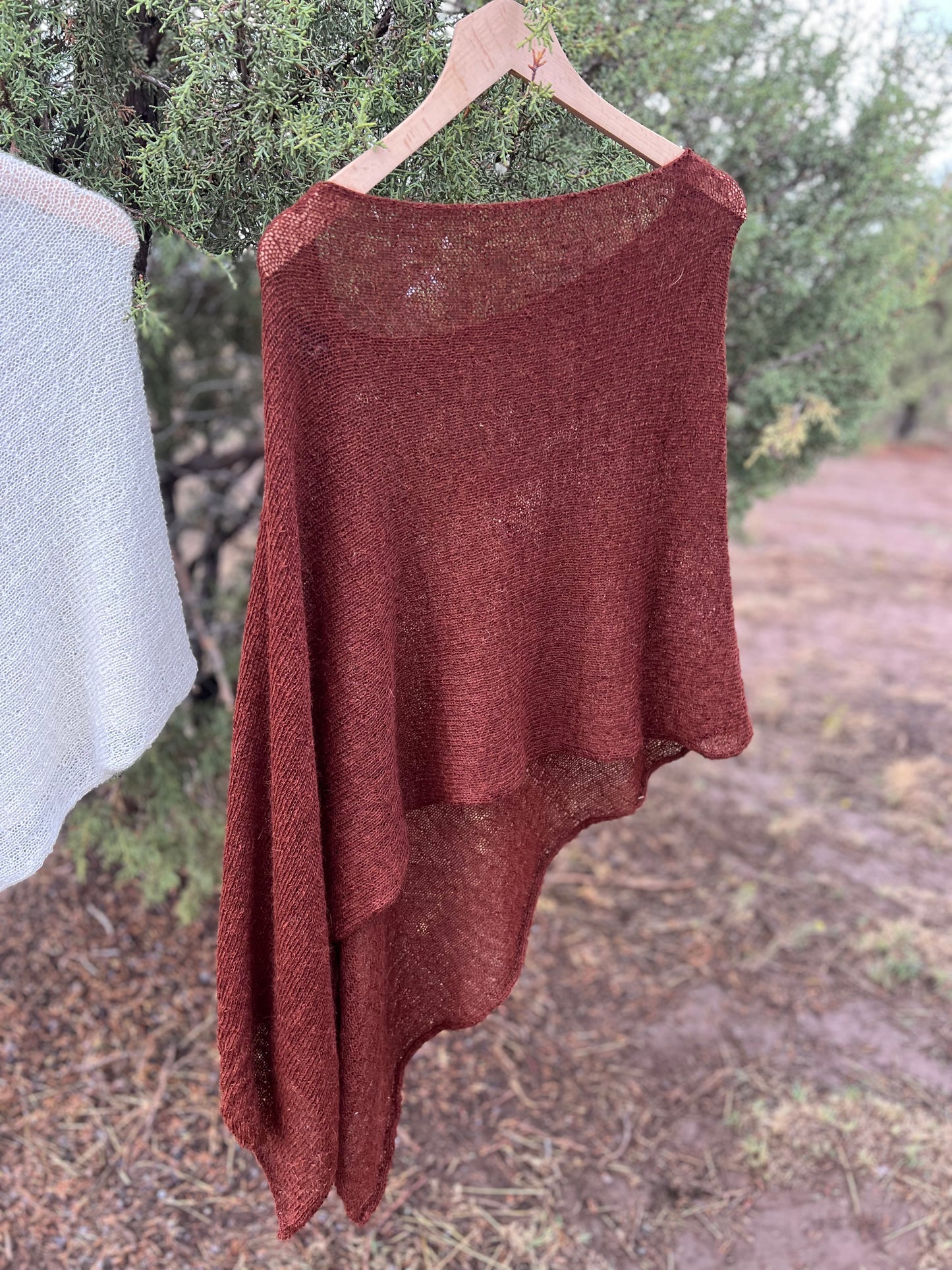 100% Alpaca Poncho